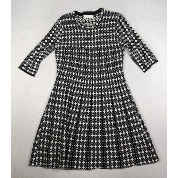 ELODIE - WOMEN'S BLACK & WHITE PRINT SWEATER DRESS - SIZE M - Picture 2 of 6